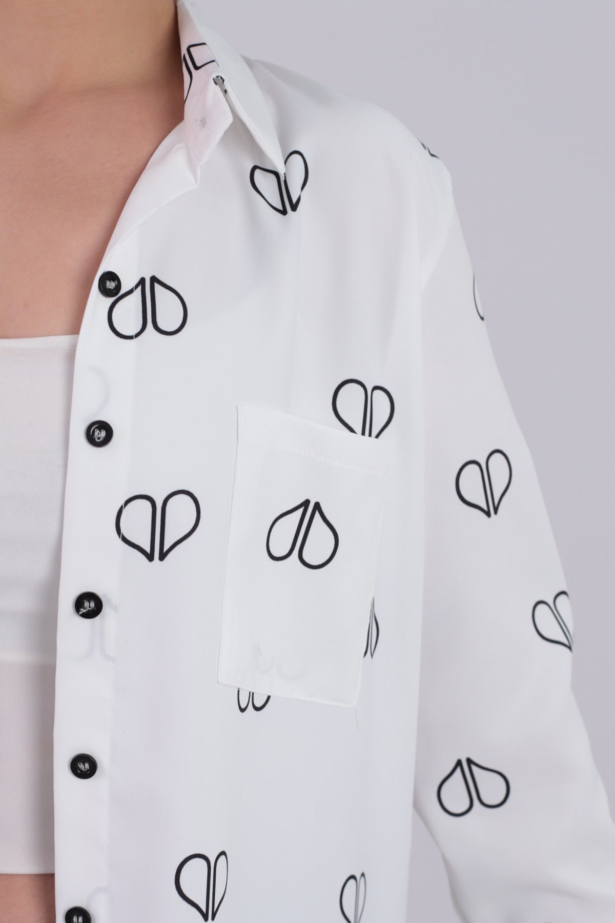 Women's White Back Pleat Detailed Single Pocket Patterned Long Sleeve Shirt ARM-24Y001015