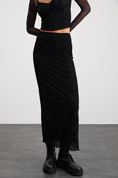 Beulah Women's Maxi Length Slim Fit Elastic Waist Tulle Batik Patterned Black Skirt