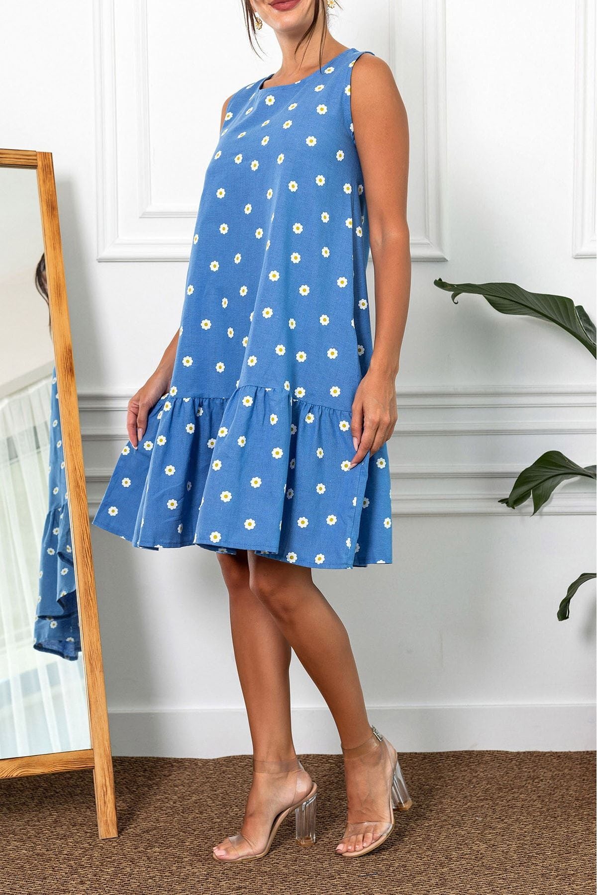 Women's Blue Daisy Pattern Sleeveless Skirt Ruffle Dress ARM-22Y001123