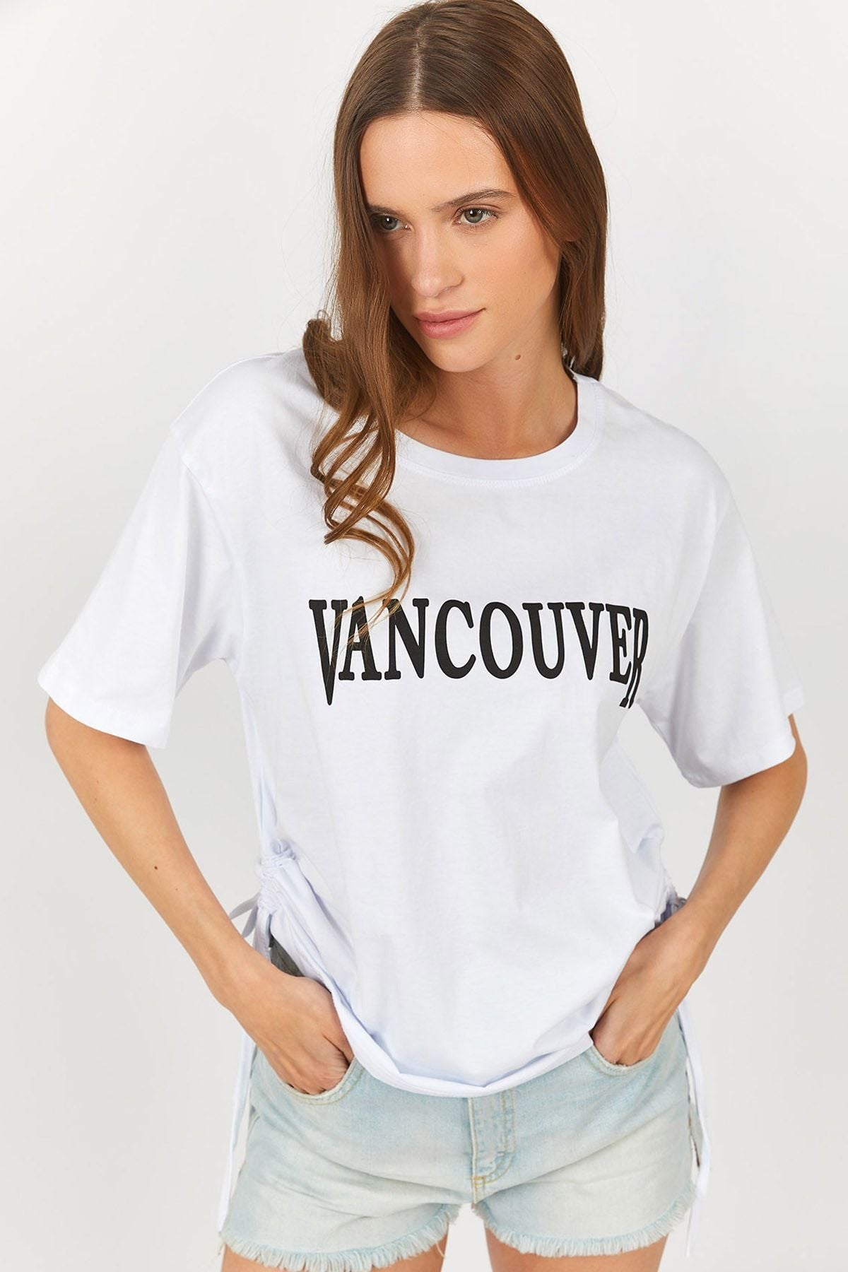 Women's White T-shirt with Vancouver Written on the Front and Gathered Sides Arm-23y024017