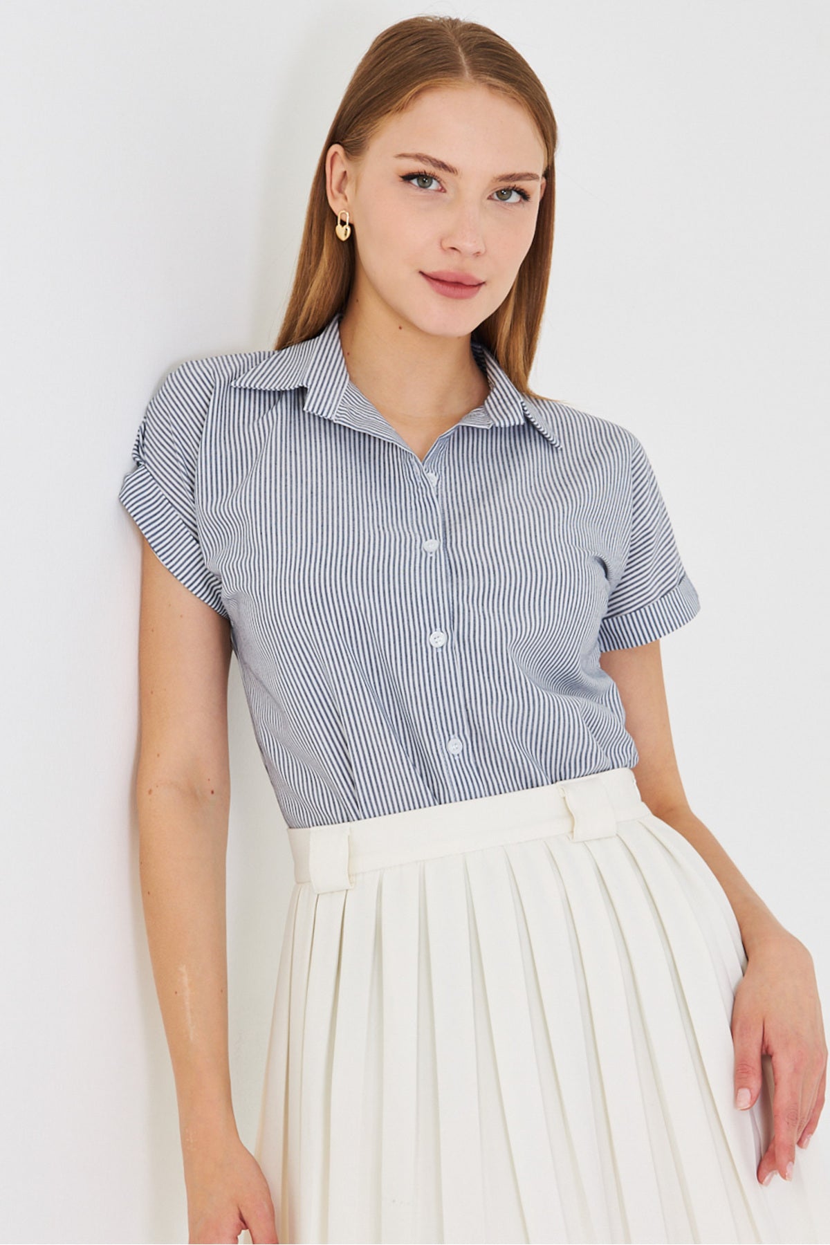 Women's Black Striped Short Sleeve Shirt ARM-25Y001059