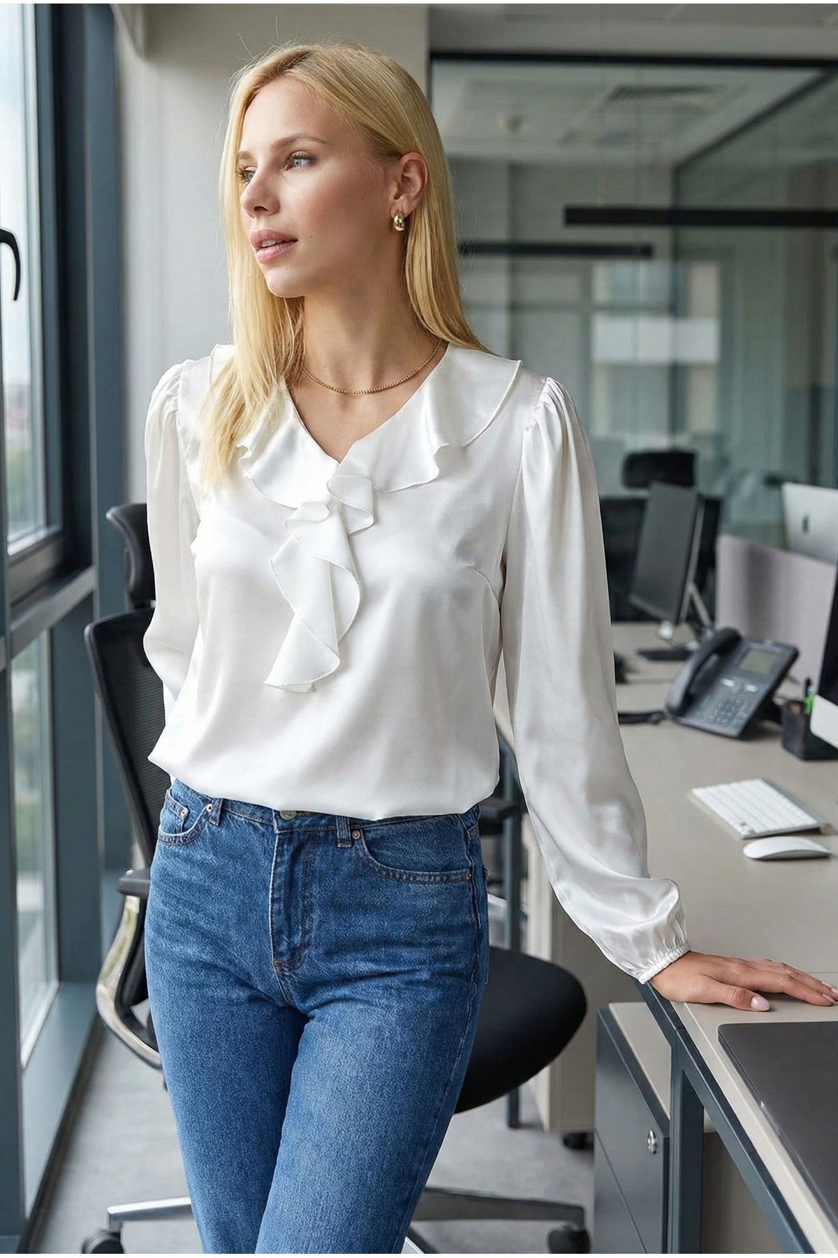 Women's White Collar Ruffled Shoulder Gathered Sleeve Elastic Cotton Satin Blouse Arm-22k001059