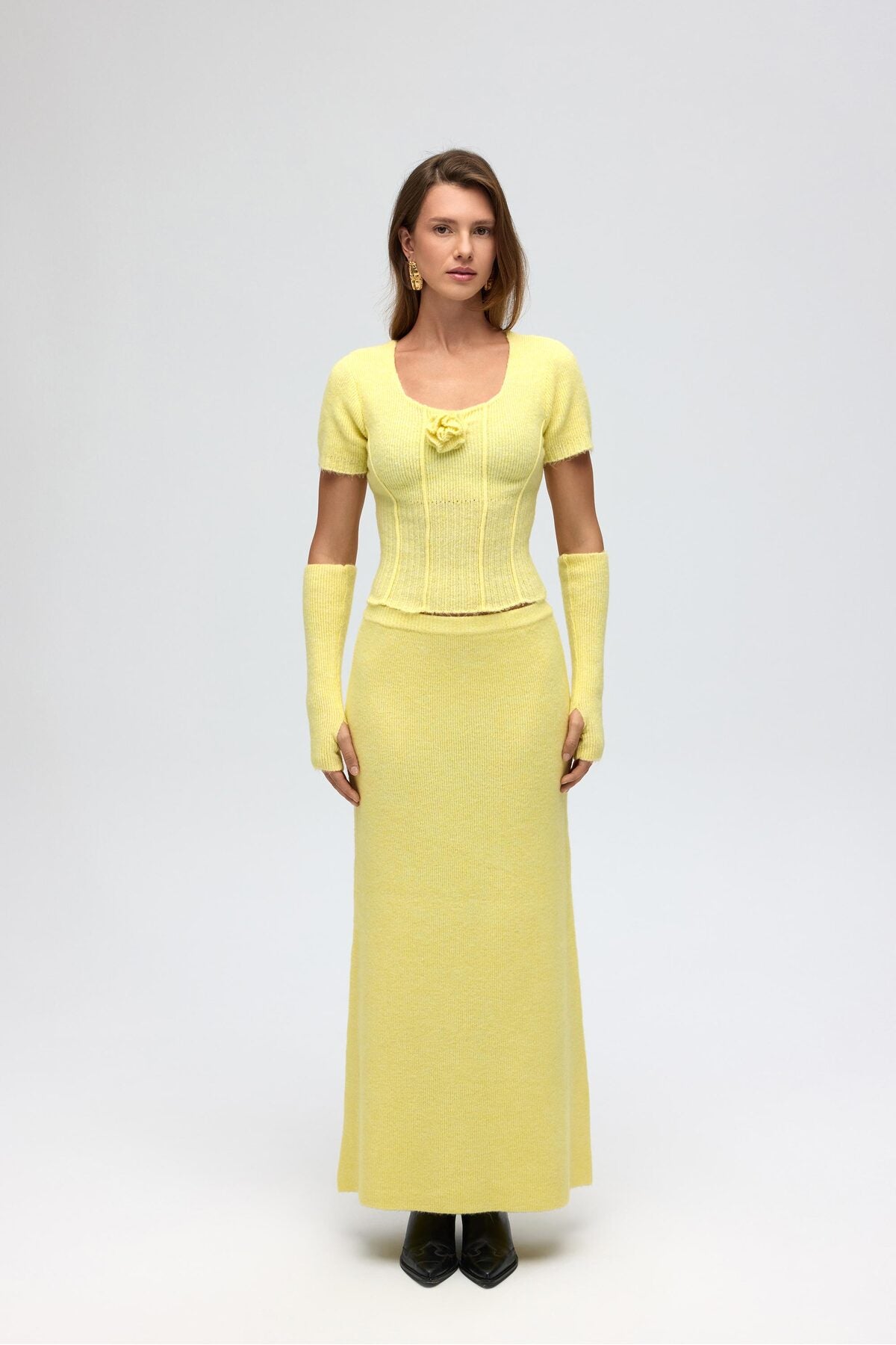 Lumi Rose Detail Yellow Crop Skirt Knitwear Set