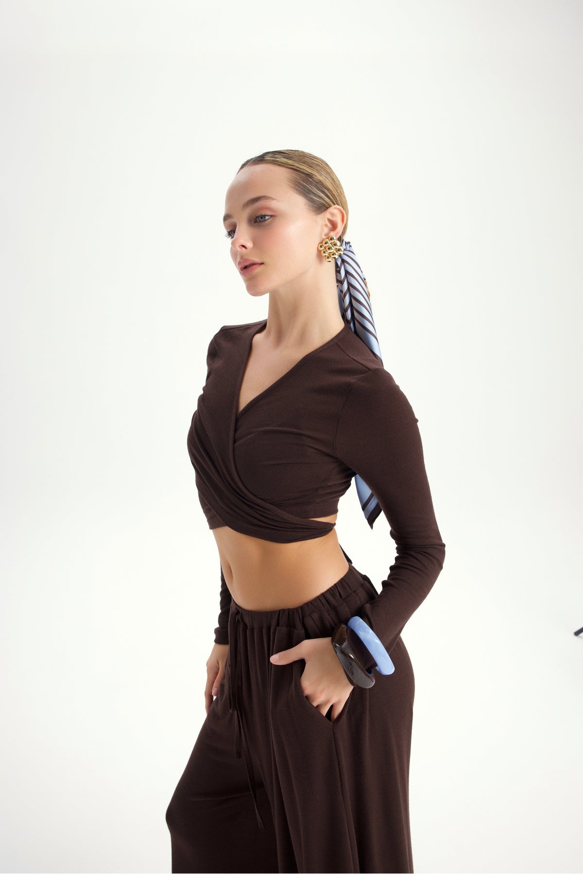 Brown Crop Shalwar Trousers Set with Vena Tie