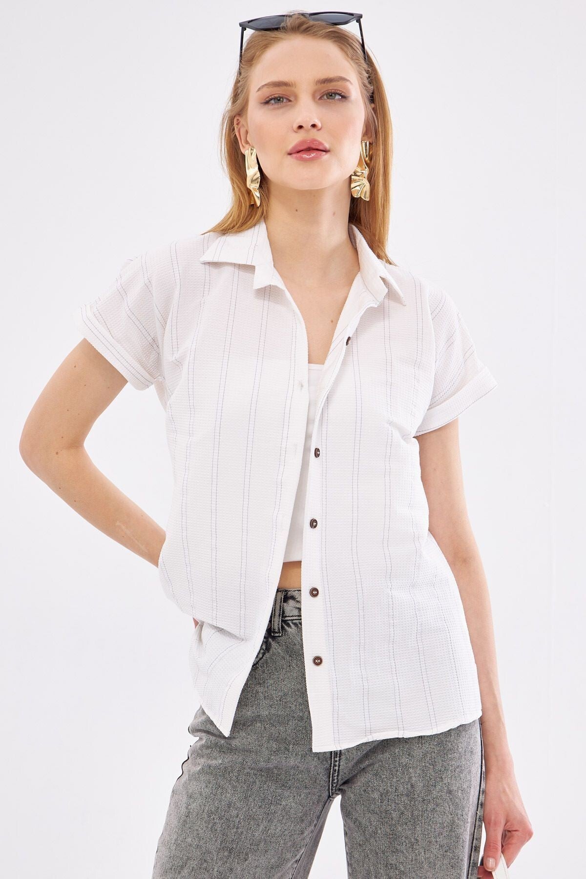 Women's Smoked-White Striped Short Sleeve Shirt ARM-24Y001067