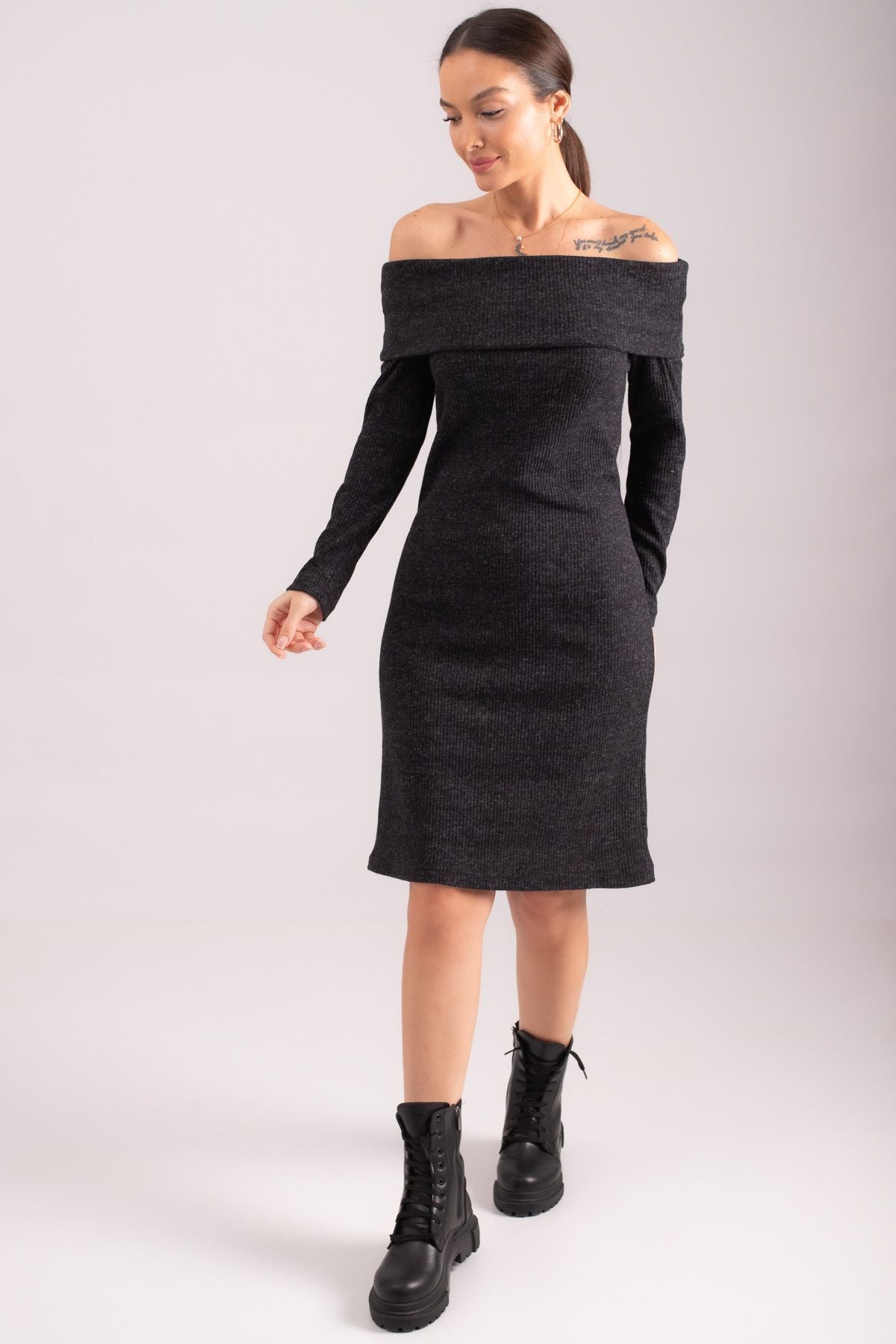 Women's Black Madonna Neck Fitted Ribbed Camisole Dress ARM-24K001070