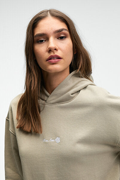 CAMELLIA Women's Front Embroidered Hem Slit Hooded Comfort Fit Stone Color Sweatshirt