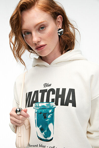 YANMESA Women's Oversize Print and Embroidery Detailed Long Sleeve Hooded White Sweatshirt