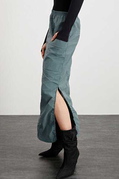 Cherı Women's Elastic Waist Waterproof Parachute Fabric Long Green Skirt