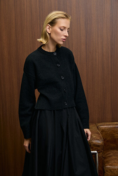 PUREZA Women's Round Collar Long Sleeve Buttoned Soft Textured Regular Fit Knitwear Black Sweater