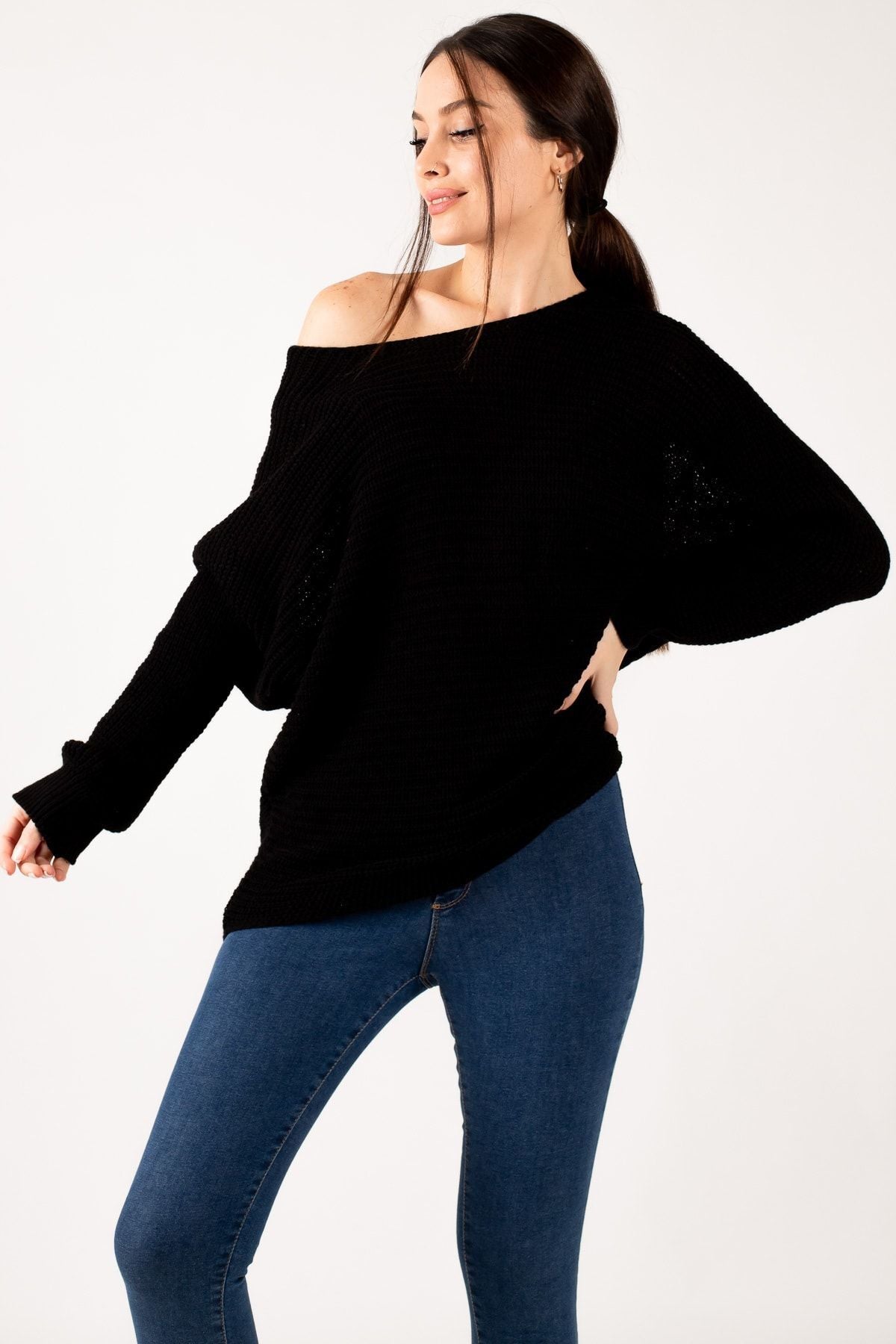 Women's Black Selanik Loose Knitwear Sweater ARM-21K012010