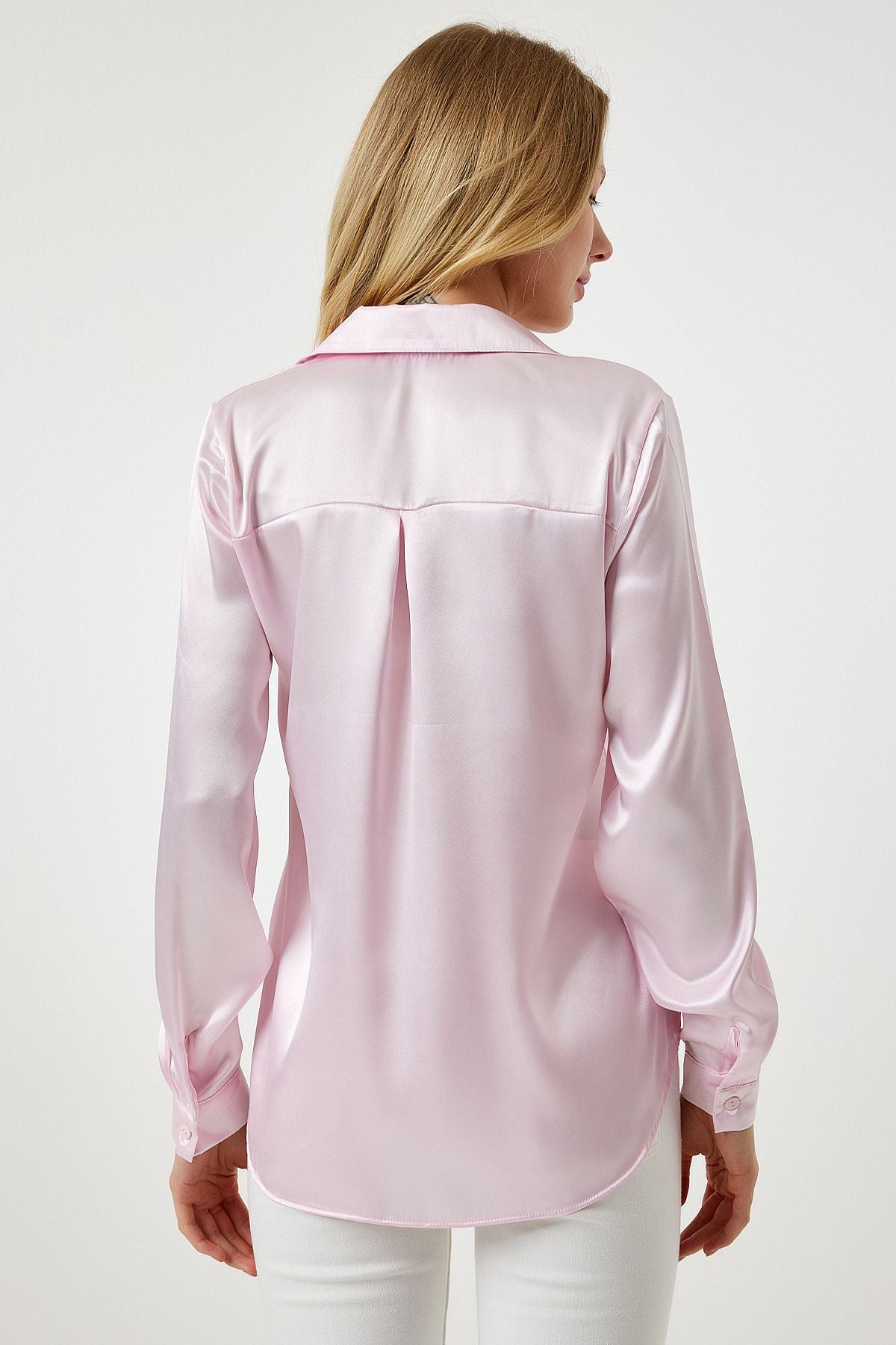 Woman Light Pink Lightly Casting Satin Surface Shirt DD00990