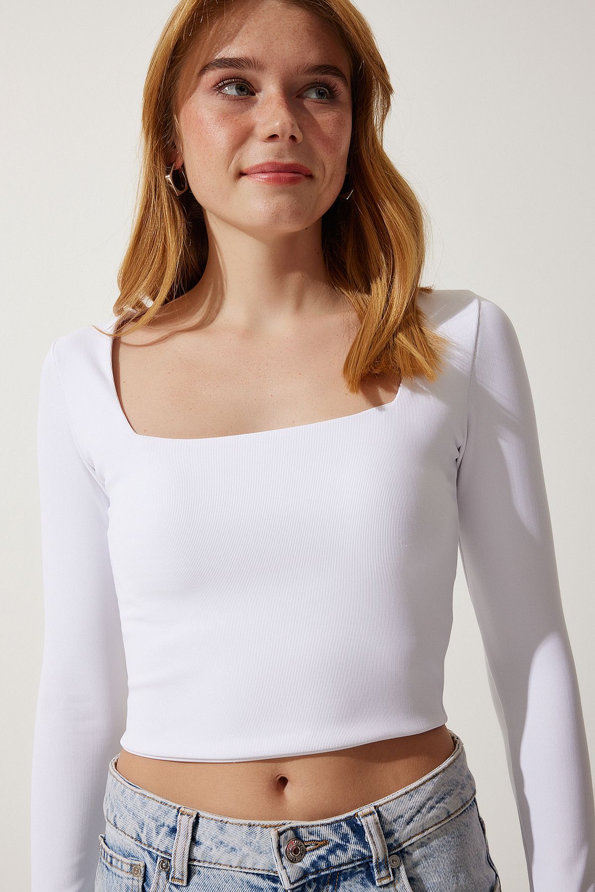 Woman White Square Collar Crop Knitting Blouse AN00176