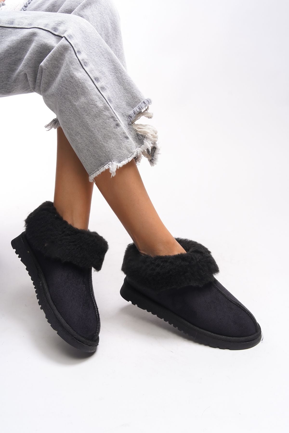Lissynora Female Fur Casual Bot 00121030 Black