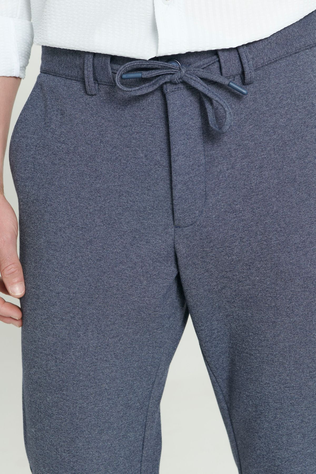Men's navy blue slim fit narrow cut waist tied flexible pants