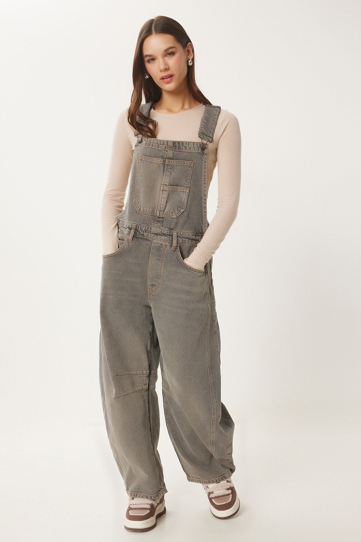 Women with plenty of gray pocket denim salopet RH00033