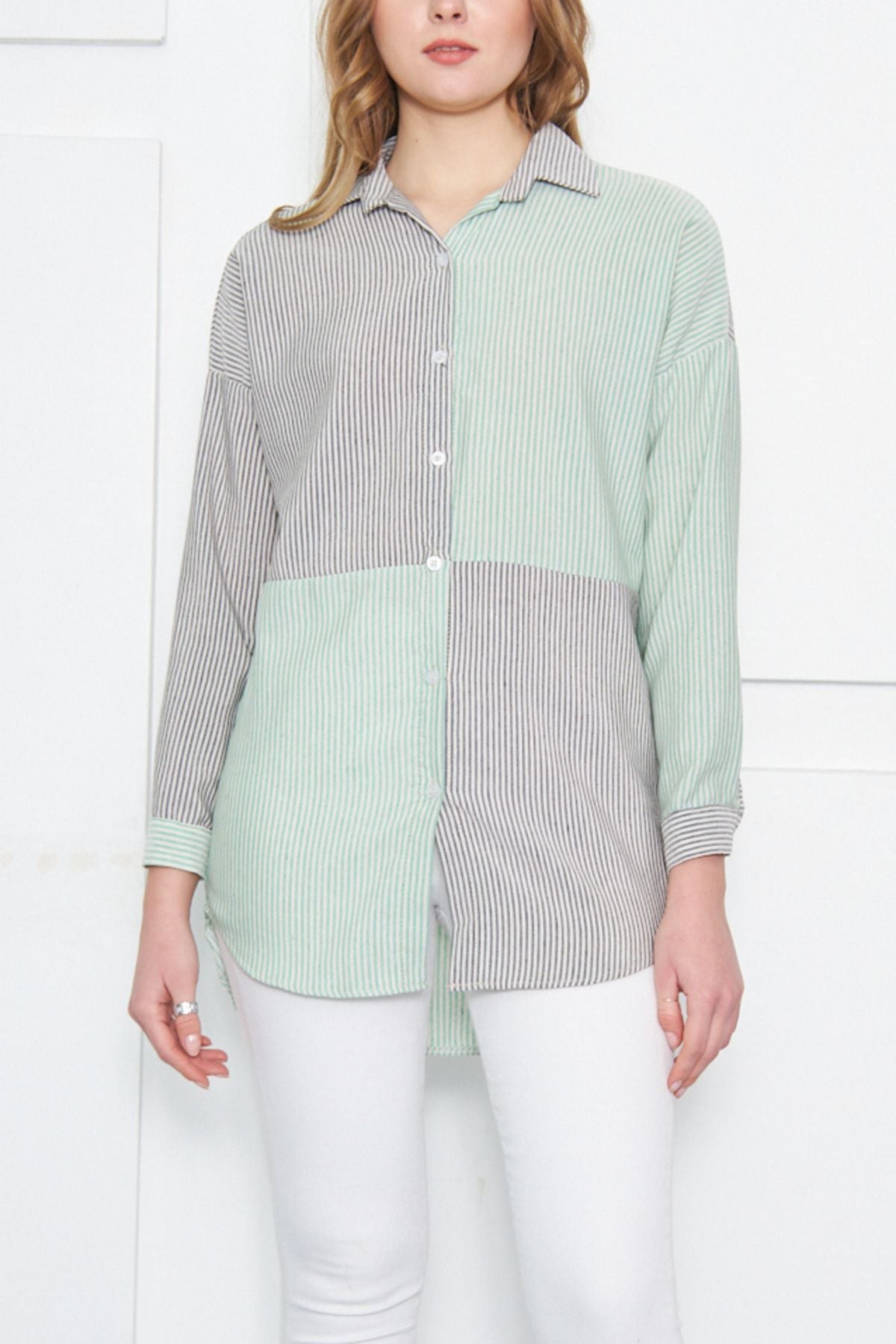 Women's Green Striped Two Color Long Sleeve Shabby Shirt ARM-21K001193