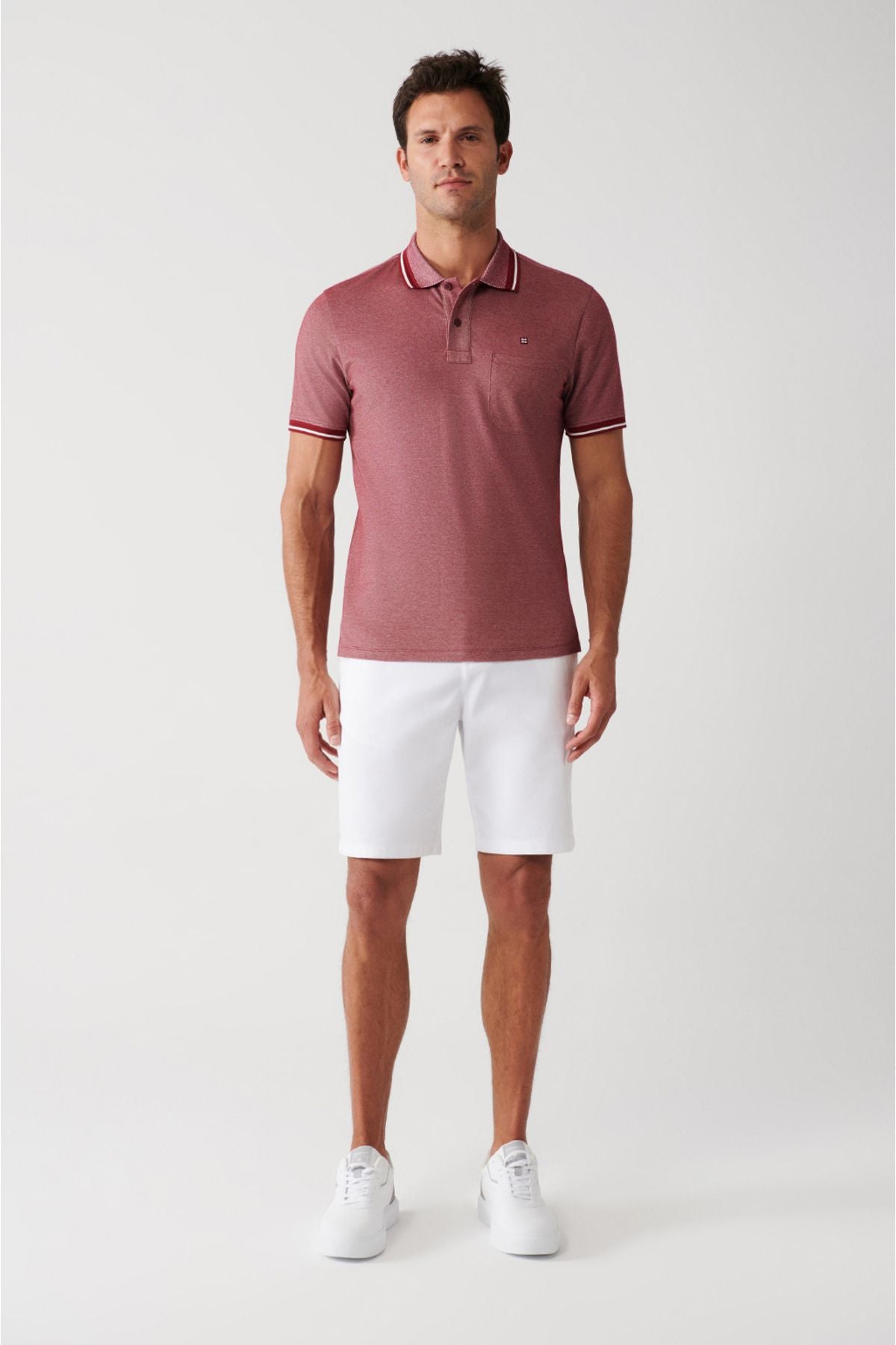 Men's burgundy curved collar with 2 button polo collar t-shirt E001031