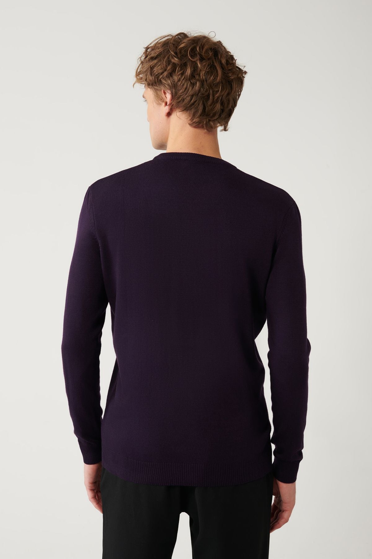 Male Pins Bike collar Follow -up knitwear sweater E005000