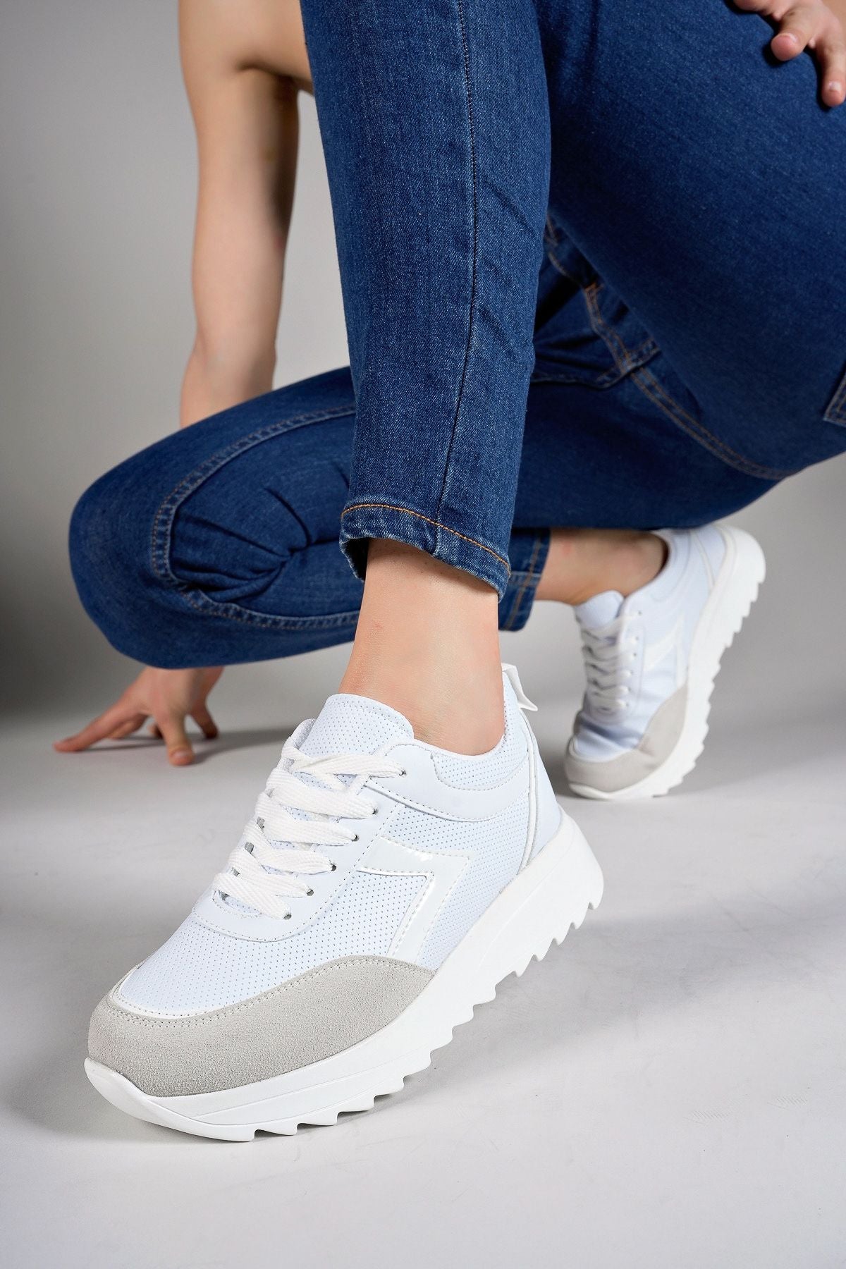 Thorvuss Female Sneaker 00121603 White White