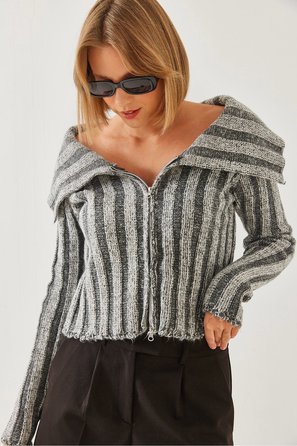 Women's Thick Ribbed Zippered Knitwear Cardigan 241003 60251960