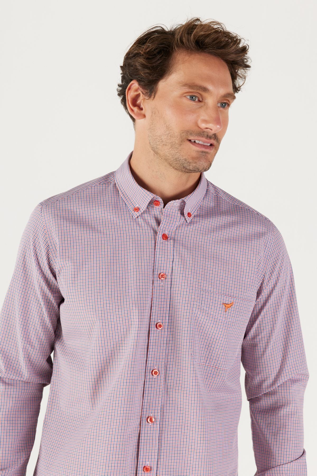Men's navy blue-red slim fit narrow cut buttoned collar logo cotton pocket striped shirt