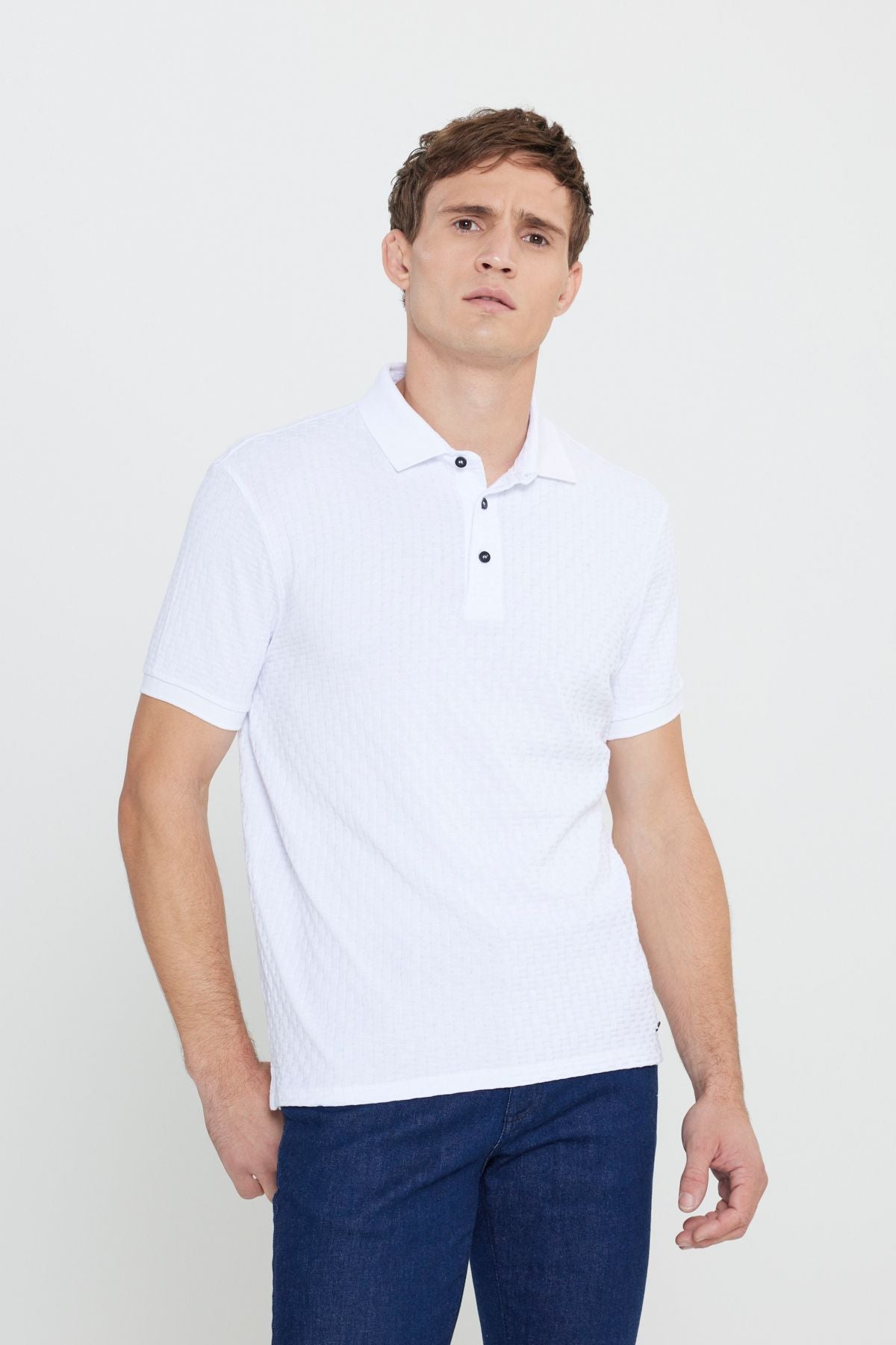 Men's white slim fit narrow cut Polo Yaka Jacquard T -shirt