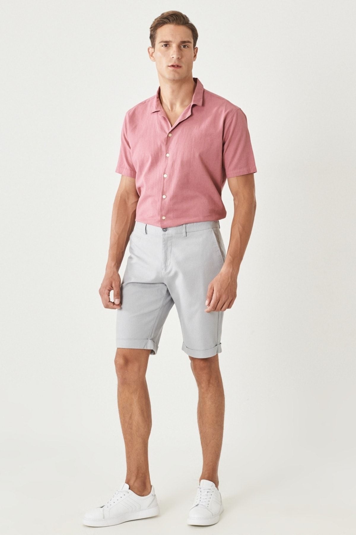 Slim fit narrow cutting striped side pocket casual flexible shorts