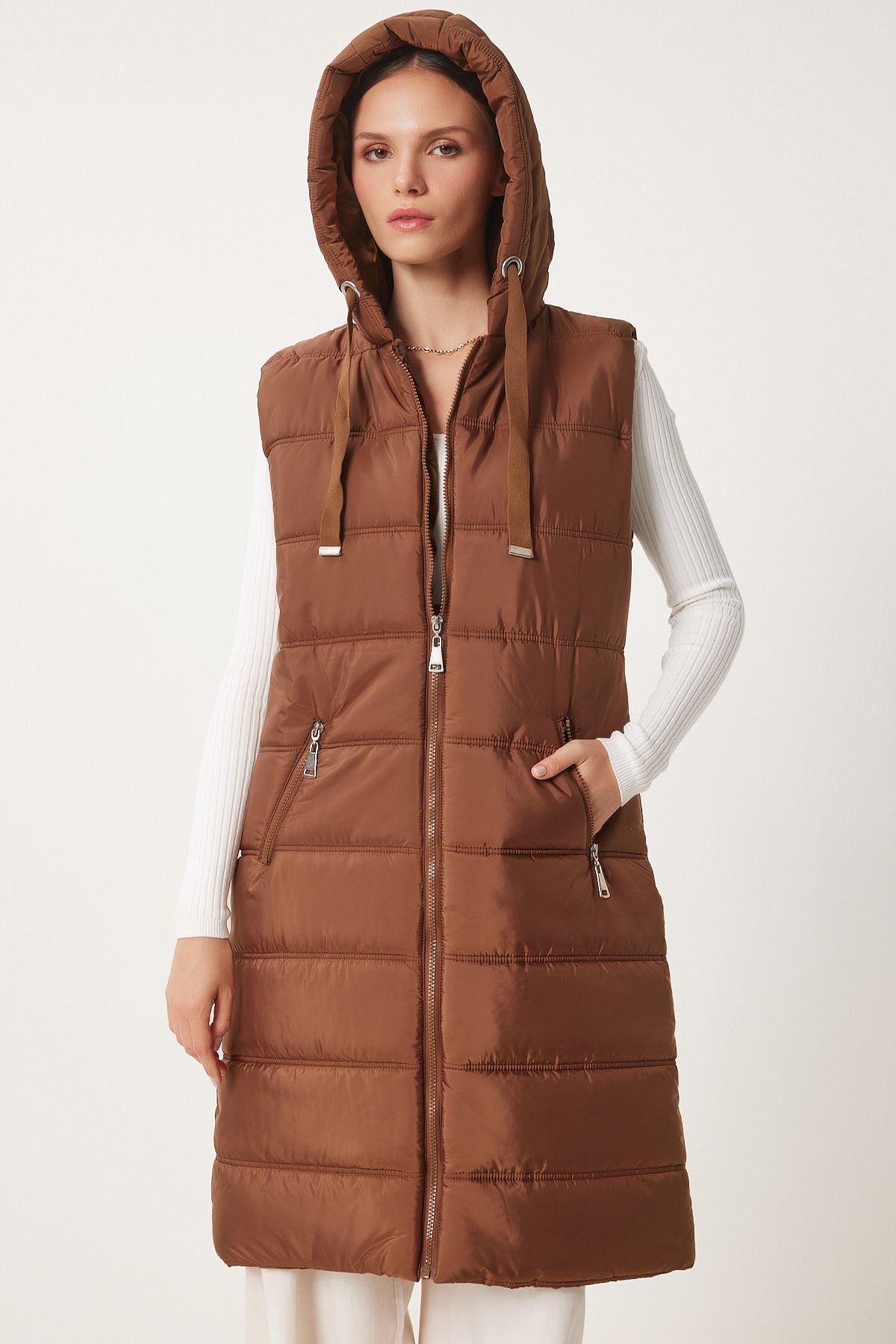 Woman Brown Hooded Sleeveless Long Swelling Vest DD01010
