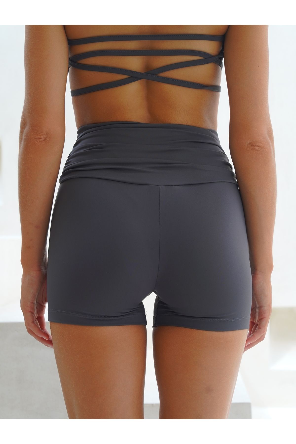 Dhyana Long Kol Crop-Straplez anthracite set