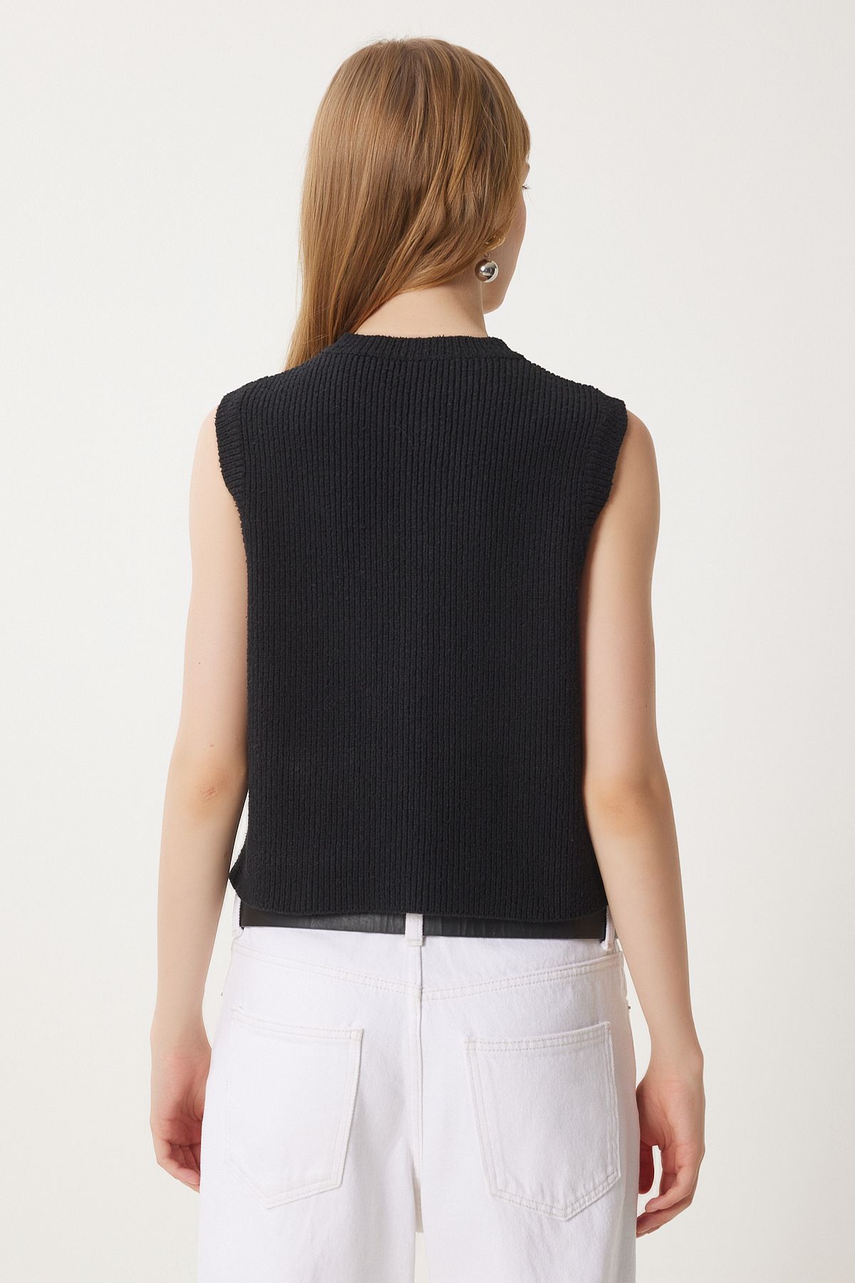 Women's Black Stylish button with knitwear vest ki00109