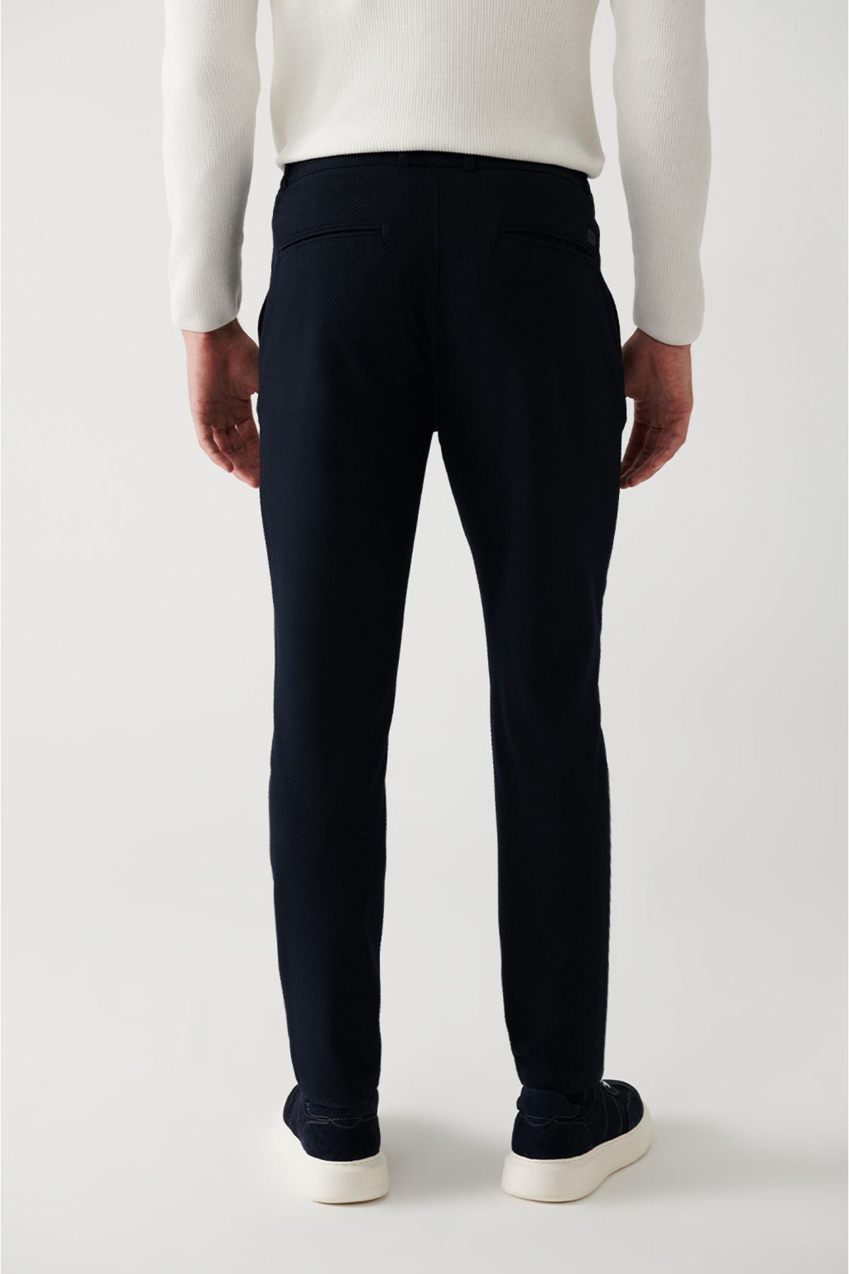 Men's navy blue as well as rubber herringbone pattern pants a32y3054