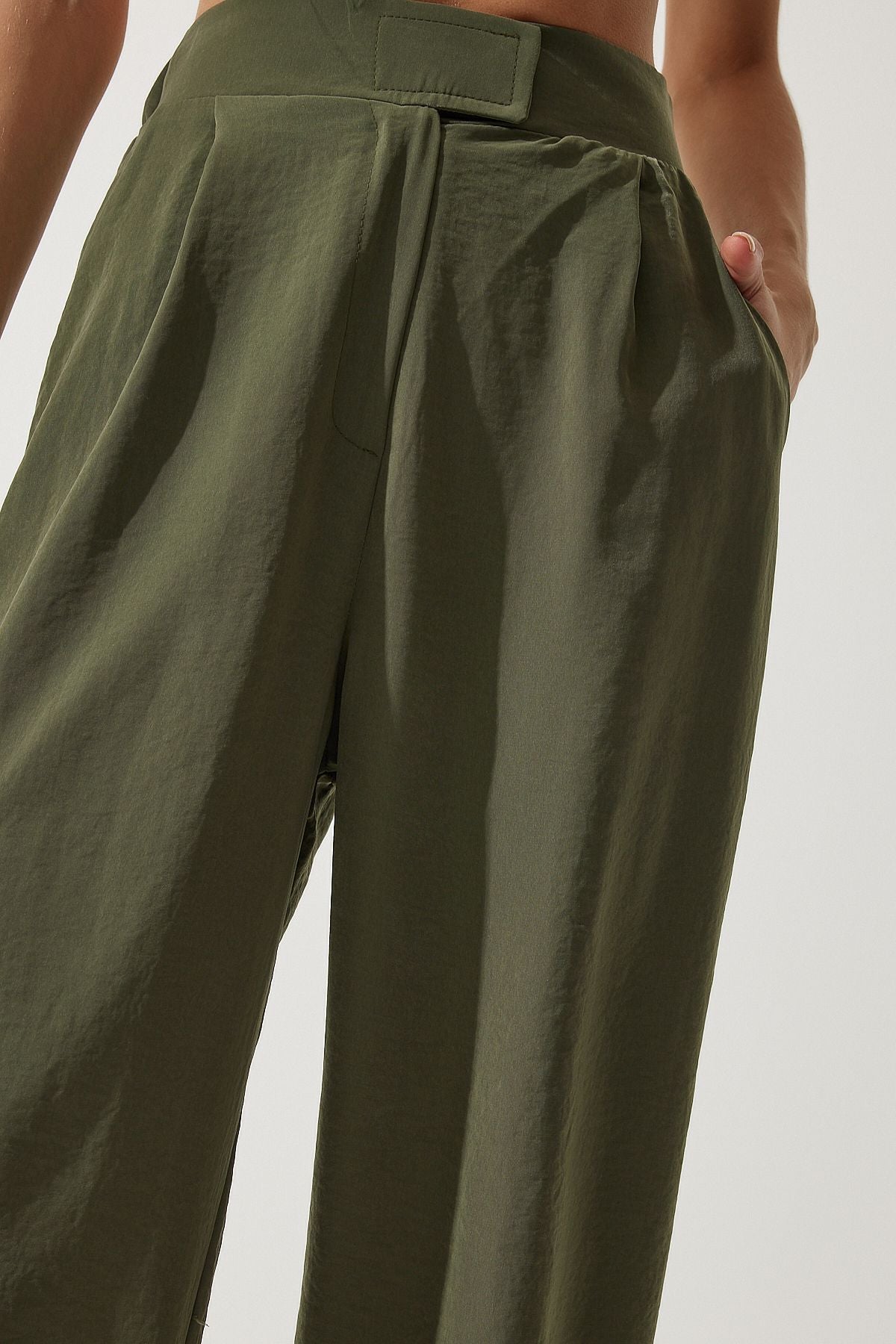 Woman Khaki Waist Waist Call Call Closed Palazzo Pants RV00184