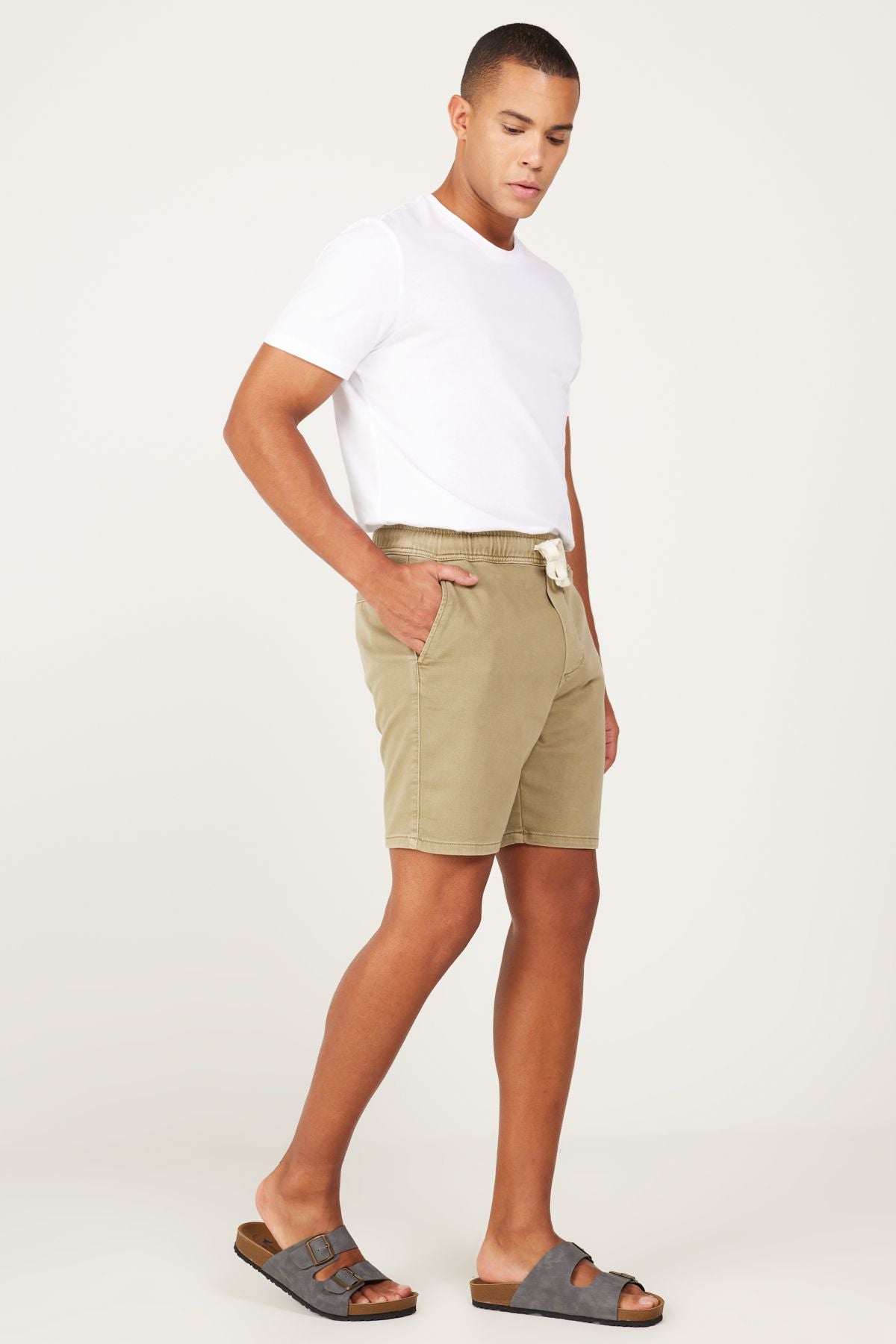 Men's Khaki Slim Fit Narrow Cut Side Pocket Cotton Flexible Shorts