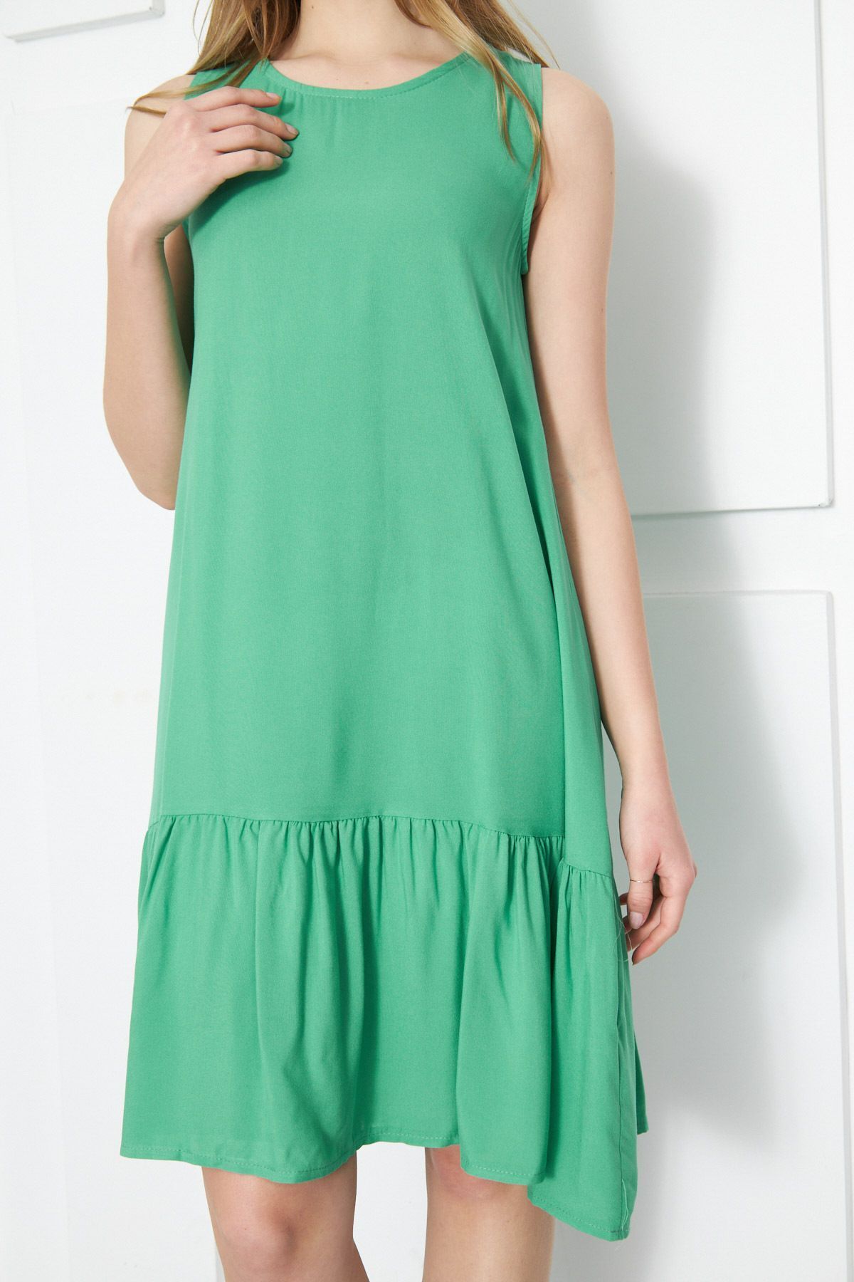 Female grass green sleeveless skirt frilled dress arm-18y001156