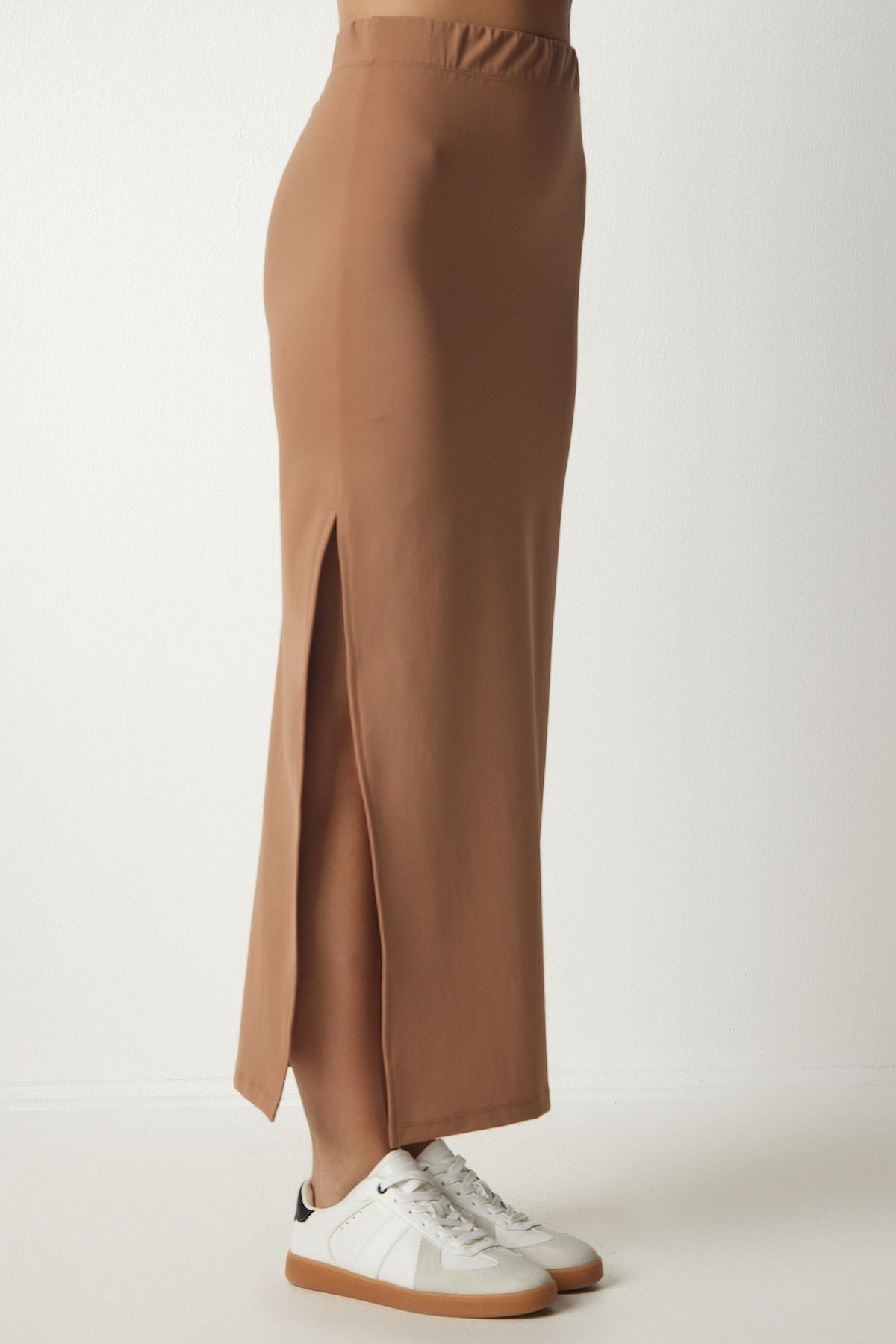Female Biscuit Slit Woven Midi Knitting Skirt UB00184