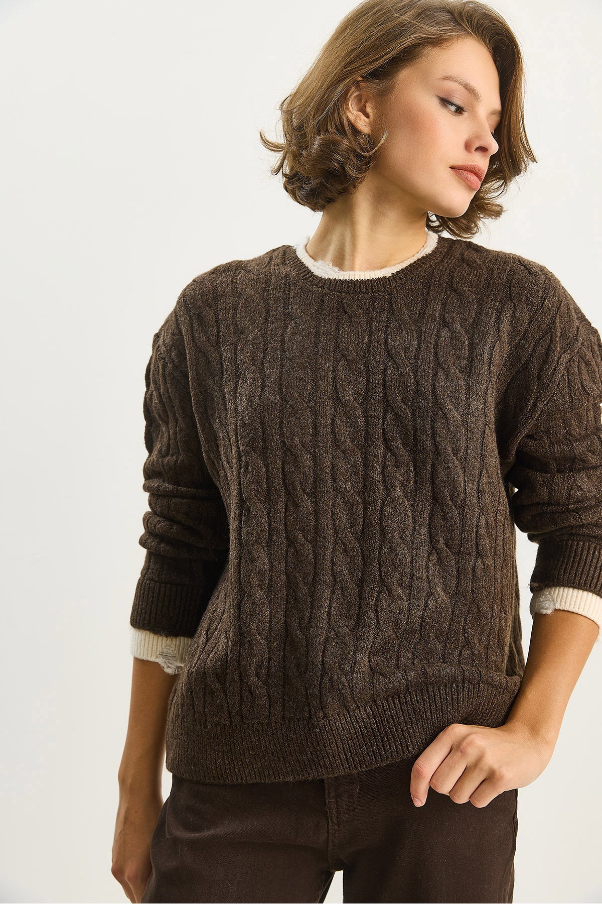 Women's Crew Neck Hair Braid Patterned Ripped Cuff Detailed Knitwear Sweater TK251087 60283599