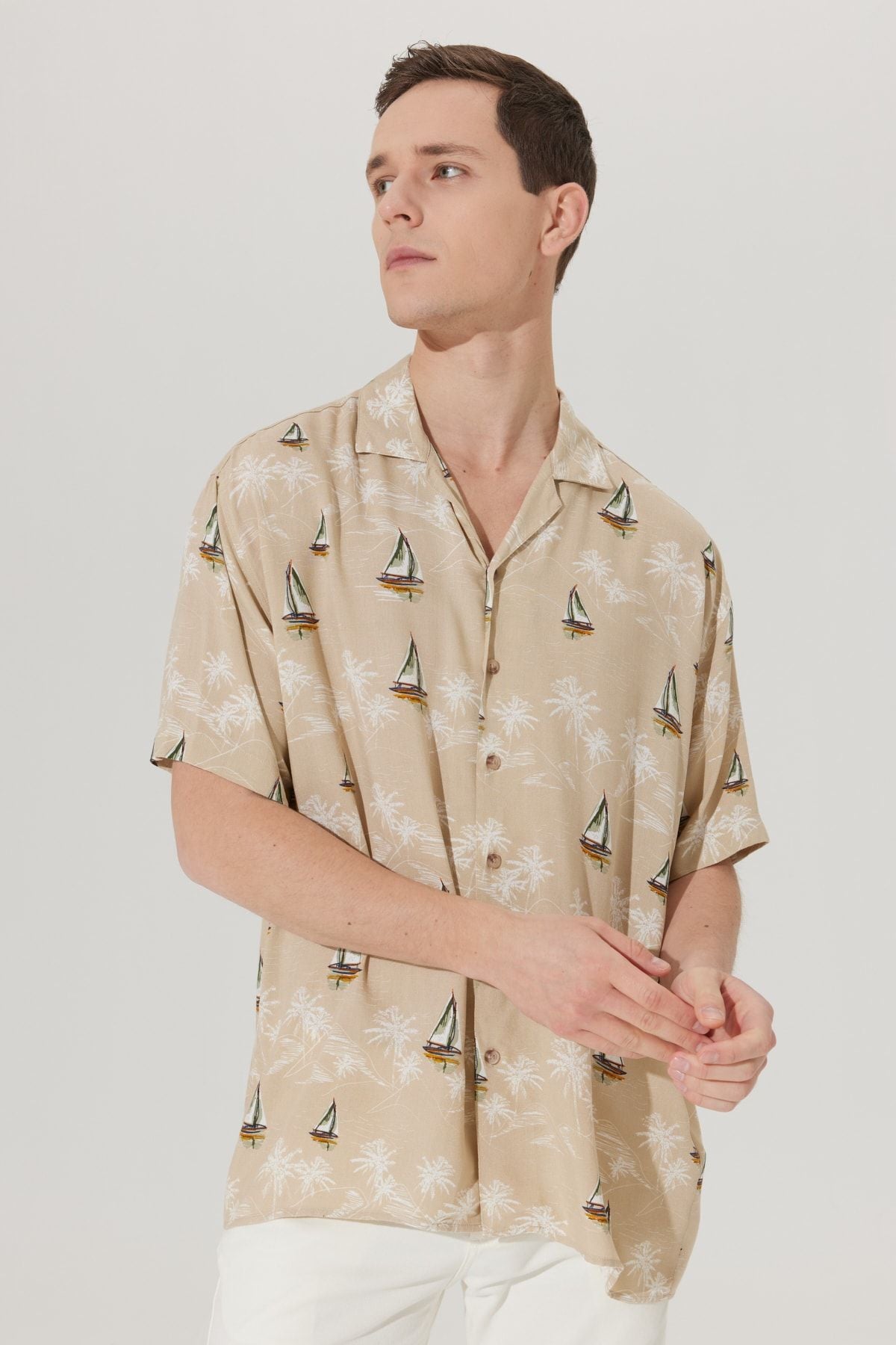 Men's Beige Oversize Abundant Cut Cuba Yaka Short Sleeve Printed Shirt