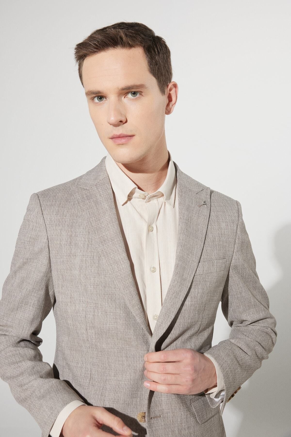 Men's light brown slim fit narrow cut -off swallow collar patterned suit