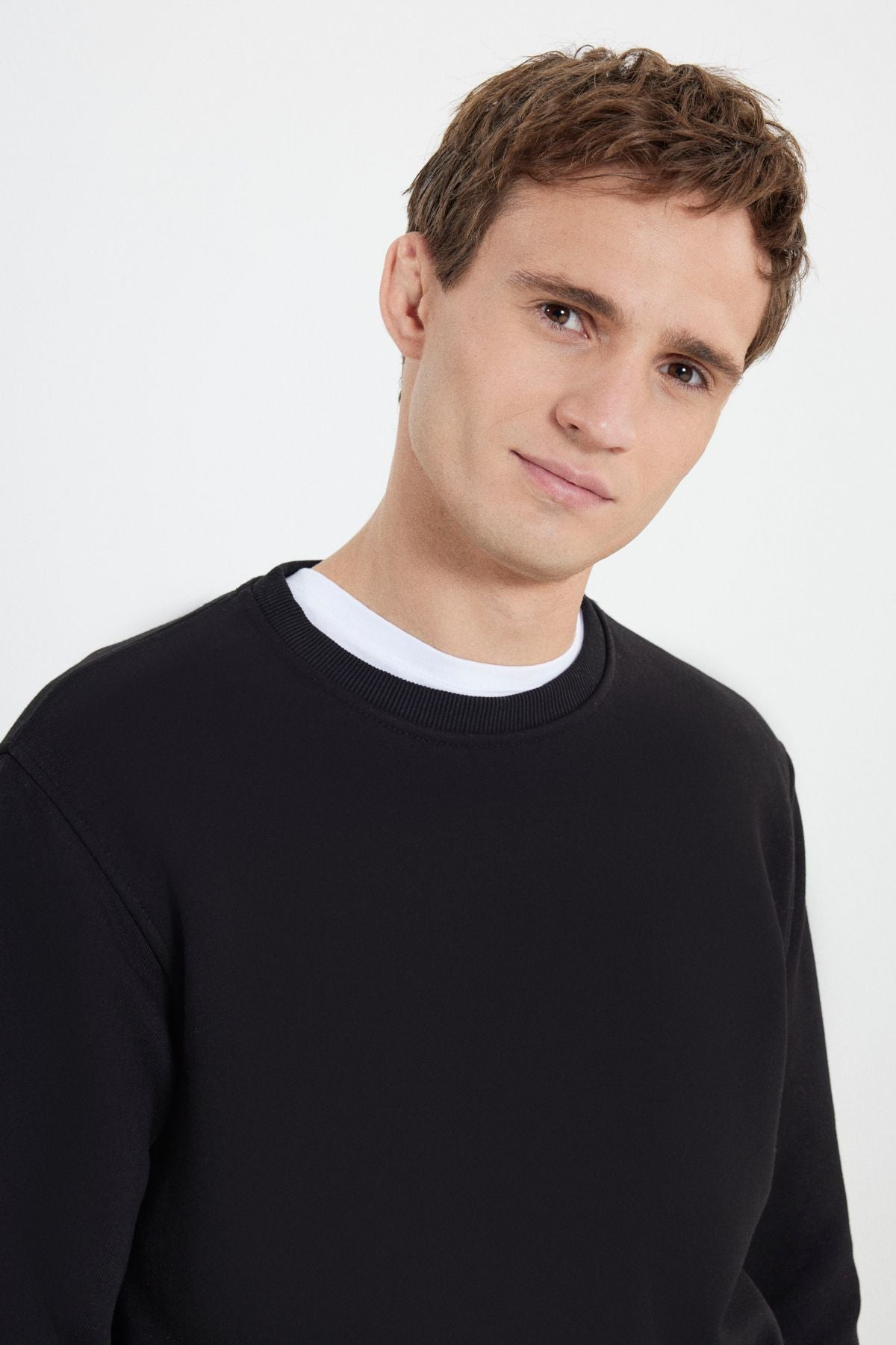 Men's black hot cotton 3 threaded tracksuit team with standard fit pocket with lower 2