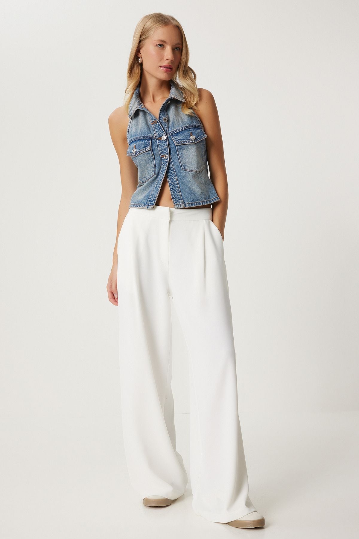 Woman White Pleated Weaving Palazzo Pants UL00038