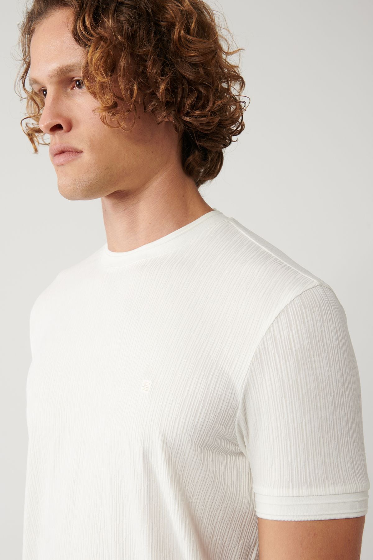 Men's Ecru Bicycle Collar Jacquard T-Shirt A41y1053