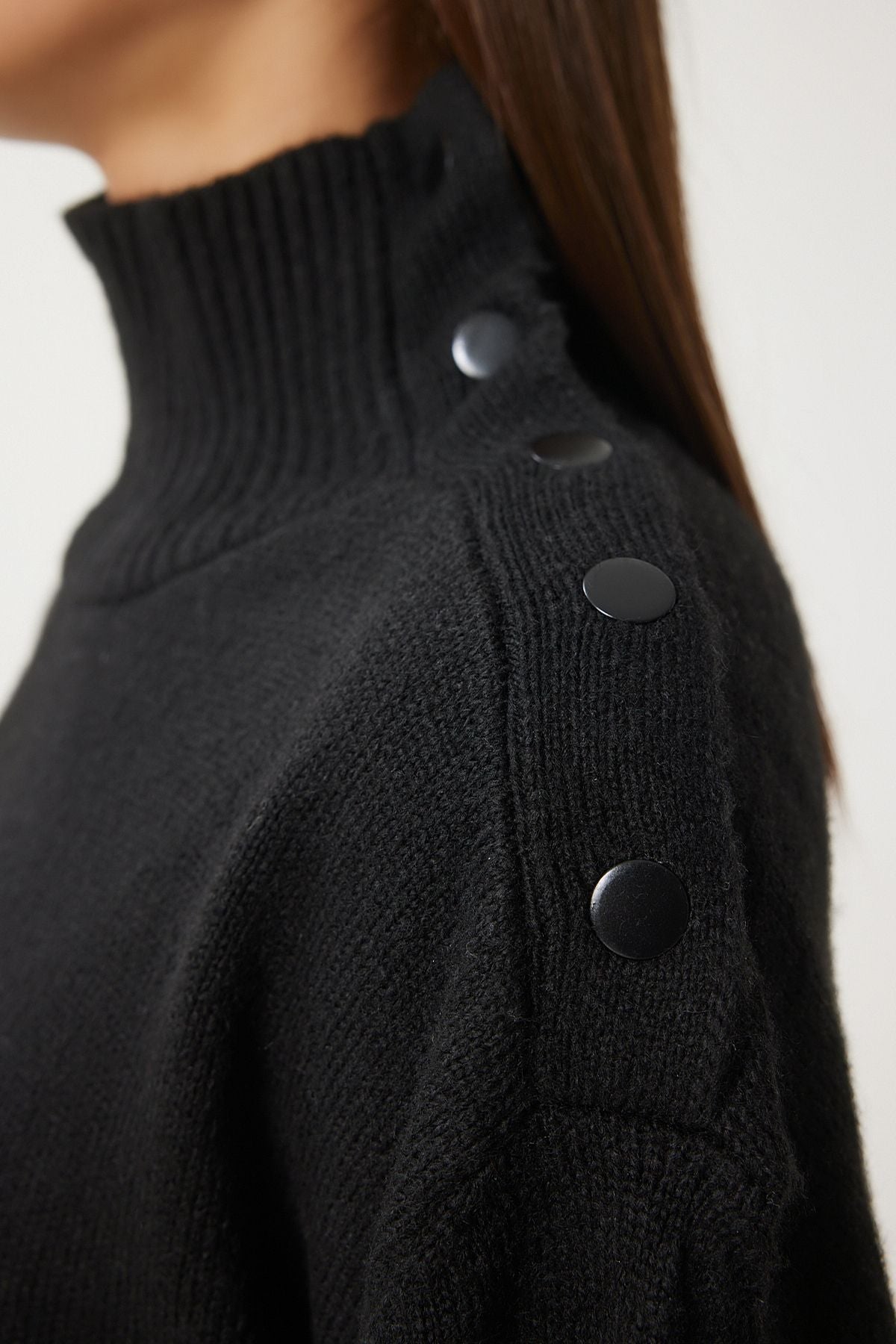 Female Black Fisherman Neck Knitwear Sweater FN03390