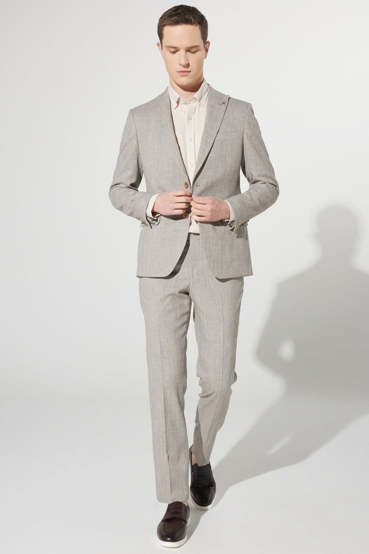 Men's light brown slim fit narrow cut -off swallow collar patterned suit