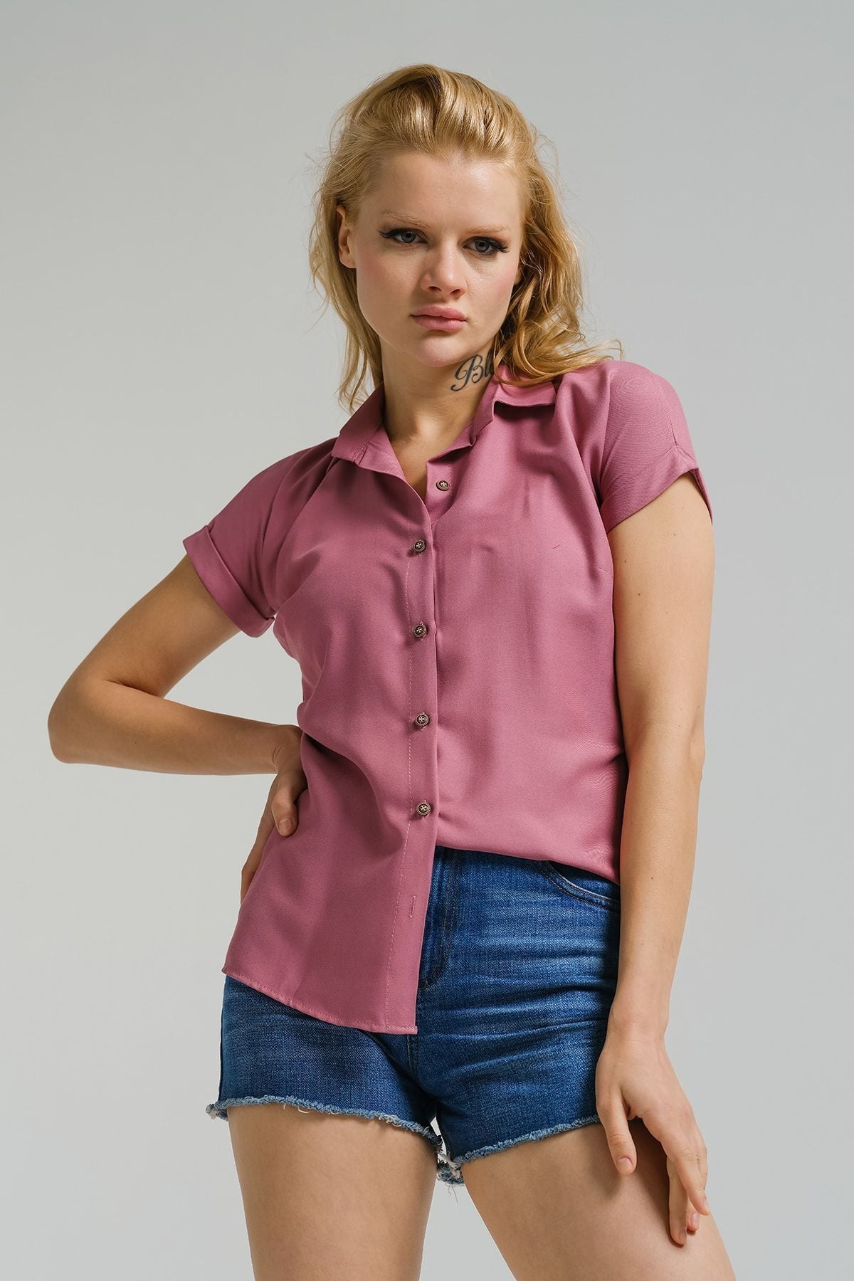 WOMEN'S ROSE DRIVER Short Sleeve Shirt ARM-19Y001065