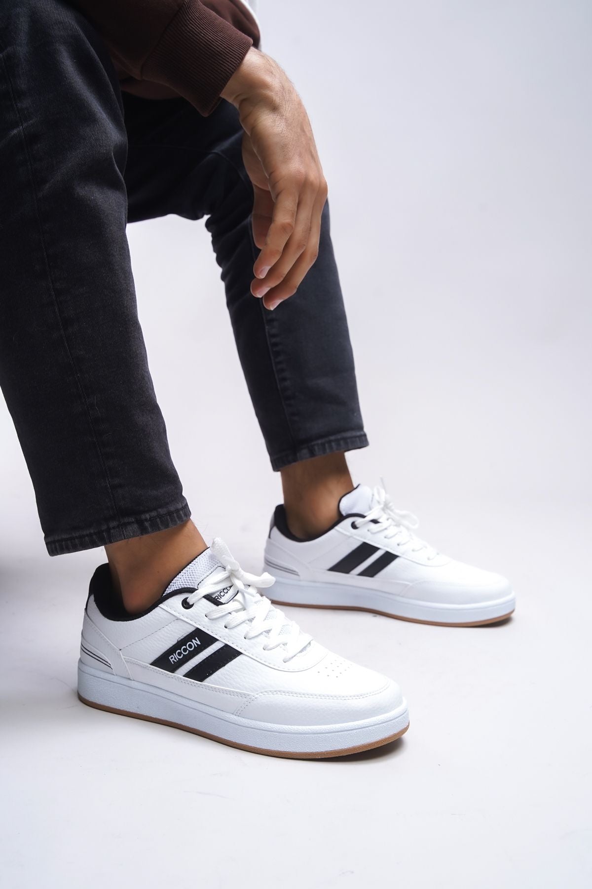 Zraudan Unisex Snekaer 001234 White Black Crepe