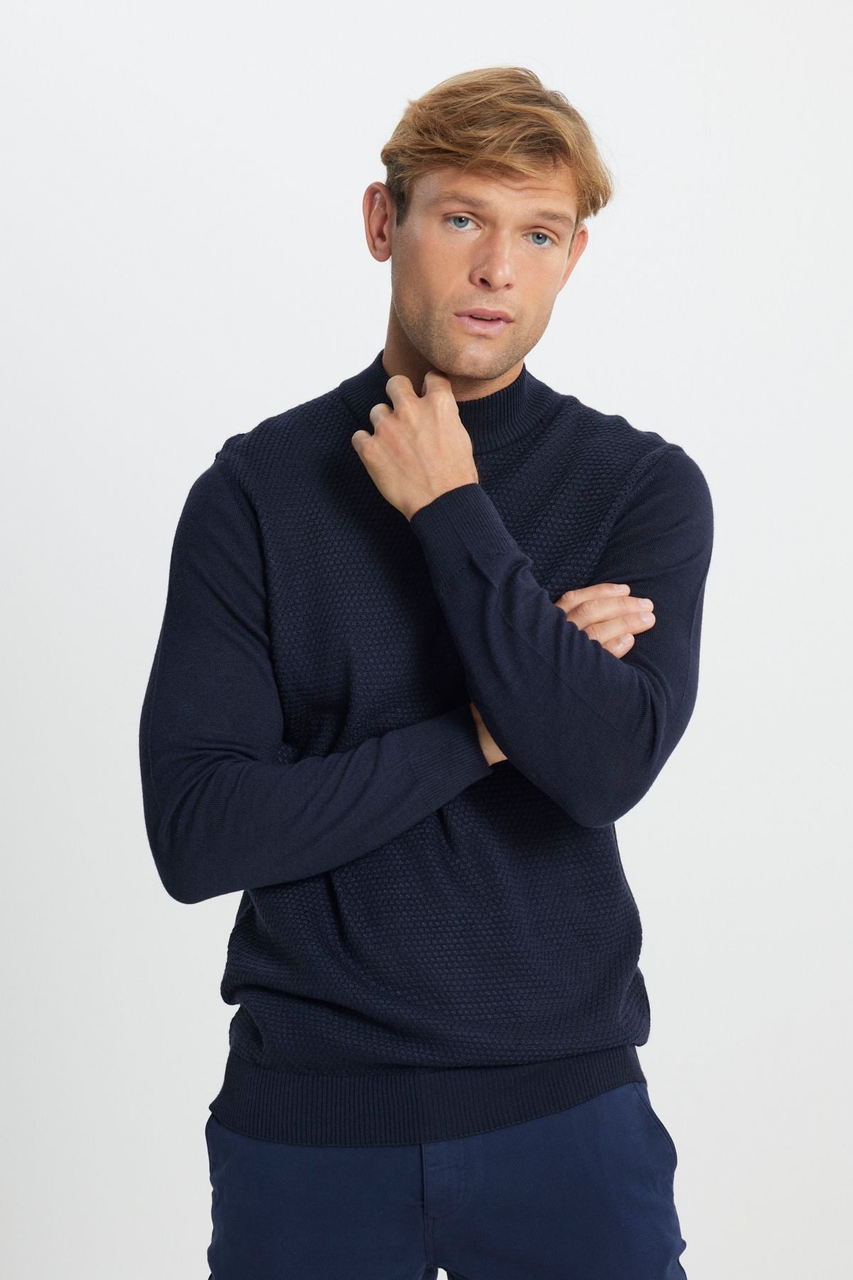 Men's navy blue woolen standard fit half fisherman collar honeycomb textured knitwear sweater