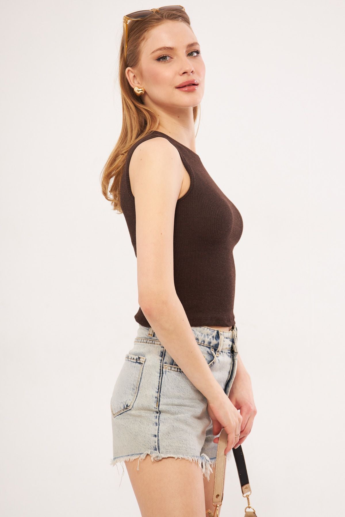 Female Coffee Bicycle Bike Sleeveless Wick Blouse ARM-24Y133005