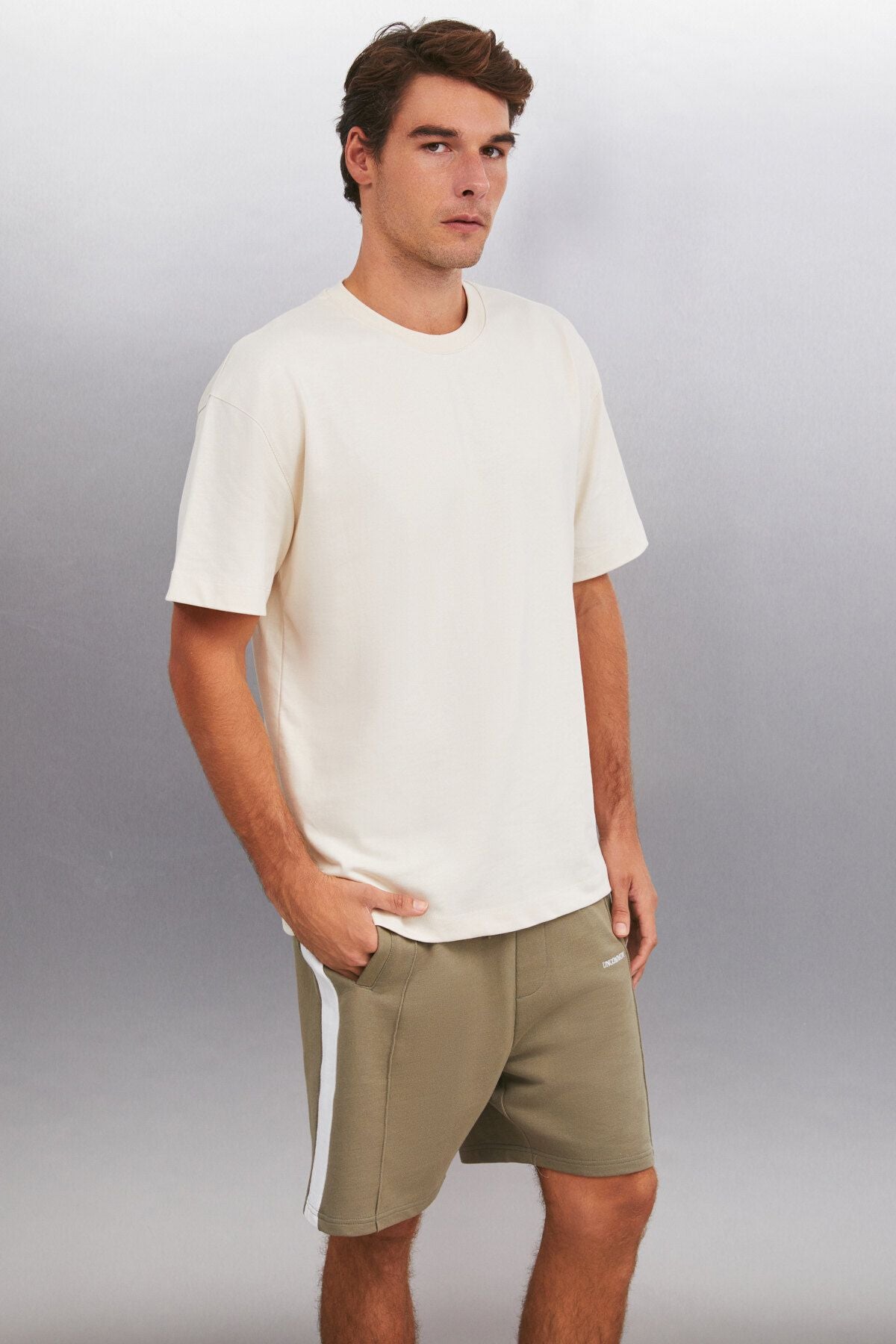 Alberto Men's Regular Fit comfortable cut 100 %cotton organic cotton khaki shorts