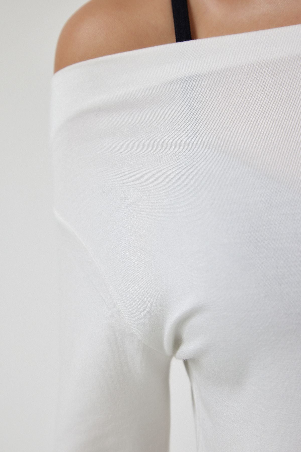 Woman White Kayak Yaka Knitting blouse RX00046
